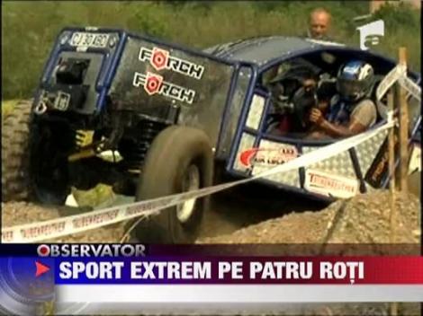 Off-road, in parcarea unui hypermarket din Cluj Napoca