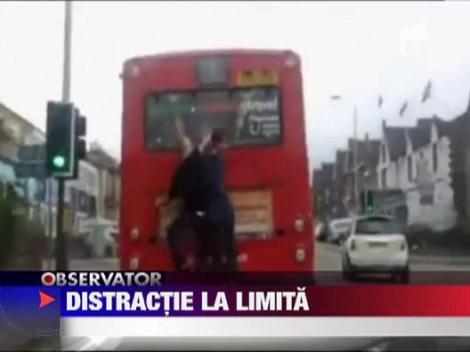 Distractie la limita a unor tineri din Anglia