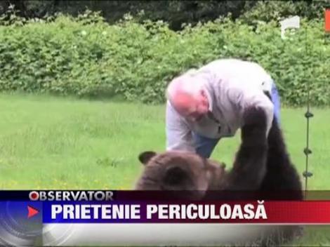 Cel mai bun prieten al omului, un urs grizzly