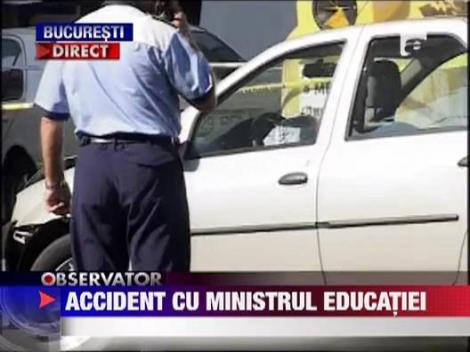 Ecaterina Andronescu, implicata intr-un accident rutier