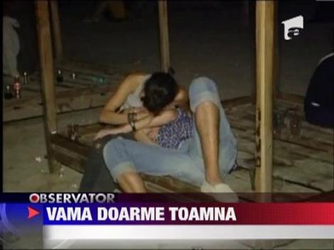 Tinerii din Vama Veche au incins, in acest weekend, ultimele petreceri