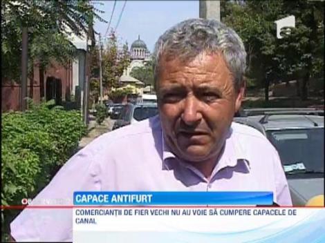 Din cauza hotilor, capacele din fonta vor fi inlocuite la Craiova cu unele din plastic