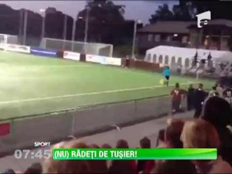 Un tusier a trait, cosmarul vietii lui, la o partida de fotbal din Suedia