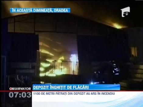 Incendiu de proportii la un depozit de mase plastice din Oradea