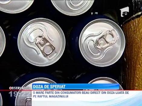 Mit spulberat: Microbii de pe dozele de suc sau bere nu ne imbolnavesc!