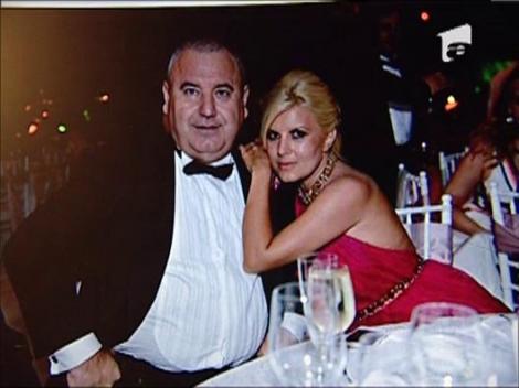 Mircea Badea, despre poza Elenei Udrea cu sotul ei, Cocos: Ati vazut ceva mai tare vreodata?