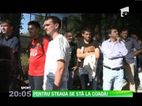 Nebunie la casele de bilete pentru meciul Iasi - Steaua