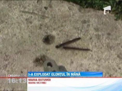 Copil ranit grav dupa ce i-a explodat un cartus in mana