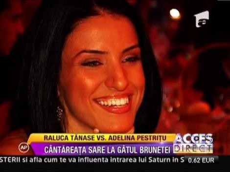 Raluca de la Bambi sare la gatul Adelinei Pestritu