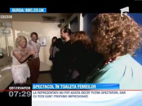 "Un spectacol pasionant, obsedant": In Marea Britanie, spectatorii pot merge la teatru... in toaleta