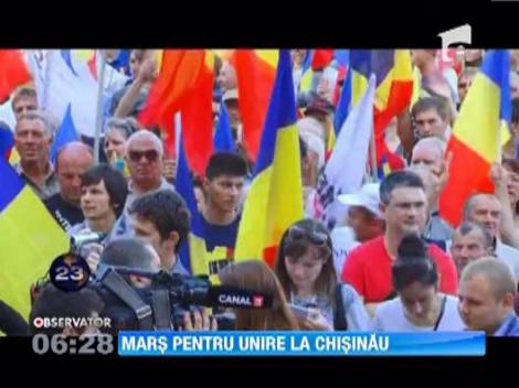 Chisinau: 7.000 de oameni au marsaluit pentru unirea Republicii Moldova cu Romania