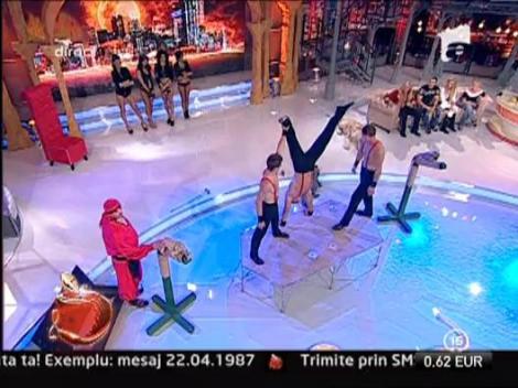 X-treeme Brothers, numar de acrobatie printre animale fioroase