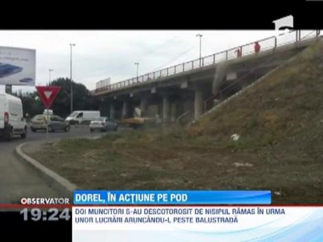 Romanii par maestri in fentat munca: "Dorel", in actiune pe pod