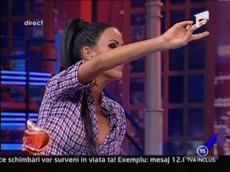 Daniela Crudu, calare pe taur la Un Show Pacatos