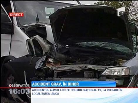 Accident grav in Bihor: un mort si 10 raniti