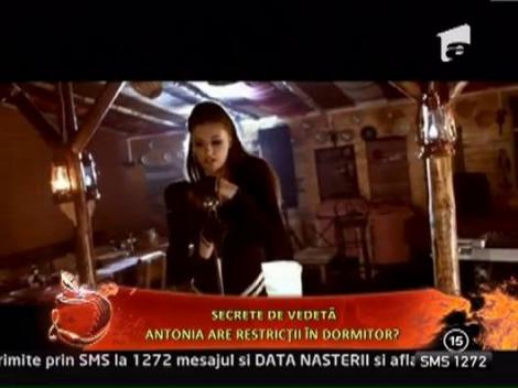 Frumoasa Antonia are restrictii in dormitor!
