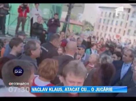 Presedintele Cehiei, impuscat cu un pistol de Airsoft la o manifestare