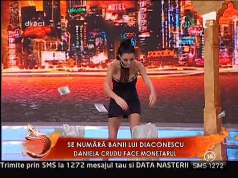 Saci de bani in platoul Un show pacatos!