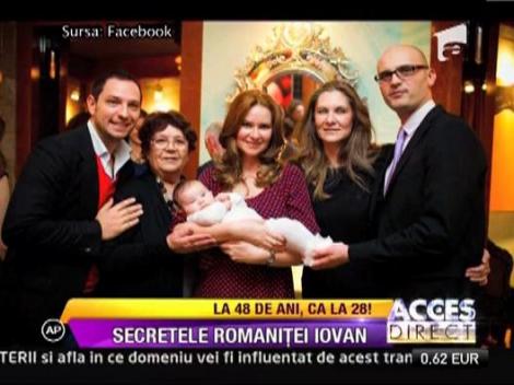 Romanita Iovan si fiul ei isi sarbatoresc impreuna ziua de nastere