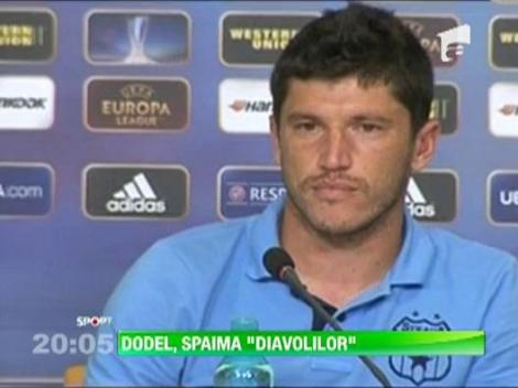 Cristi Tanase si-a lasat mustata