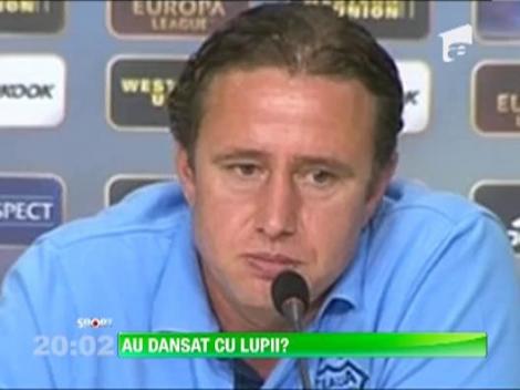 Acuzatii de blat la Petrolul-Steaua. Patru jucatori sunt banuiti ca nu au dat totul pe teren