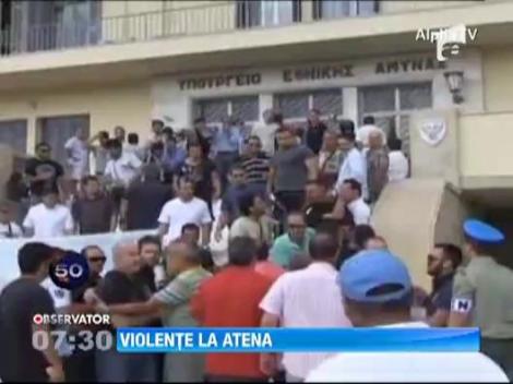 Violente la Atena intre sute de angajati de pe santierele navale si politisti