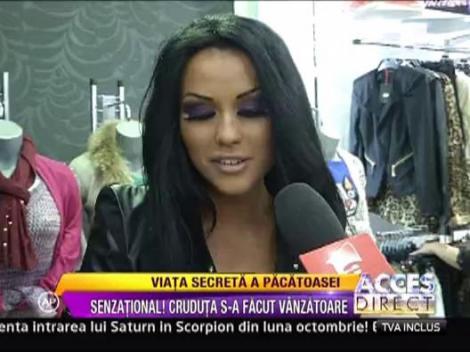 Daniela Crudu, casiera in timpul liber!