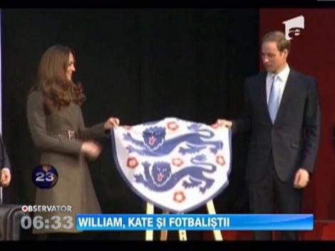 Printul William si sotia sa, Catherine, s-au intalnit cu membrii echipei de fotbal a Angliei