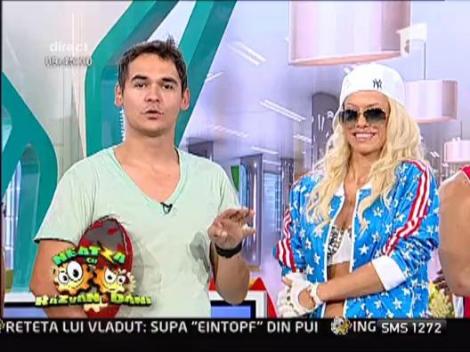 Anda Adam a luat lectii de rap in America!