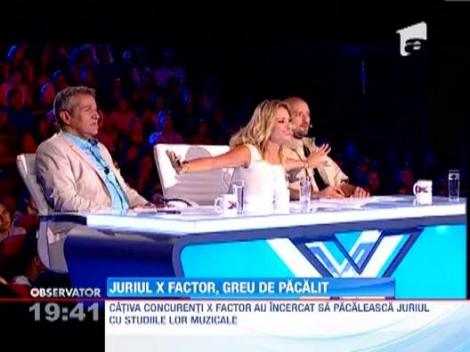 FUNNY. Concurentii X Factor fac orice pentru a dovedi ca merita sa castige premiul cel mare!