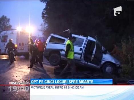 Accidentul de la Arad, in care si-au pierdut viata 8 oameni, ar fi fost provocat de explozia unui cauciuc