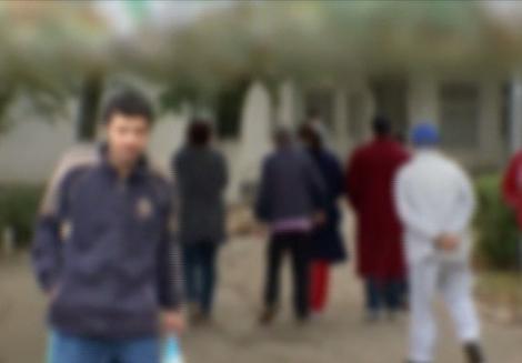 CAMERA ASCUNSA: Probleme mari la Spitalul de Psihiatrie din Balaceanca. Bolnavii, plini de vanatai, cersesc sub ochii paznicilor