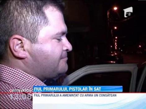 Fiul primarului unei localitati din Constanta, retinut dupa ce a tras cu arma prin sat