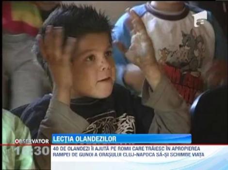 Demn de urmat: Olandezii au construit mai multe case pentru romii saraci din Cluj Napoca