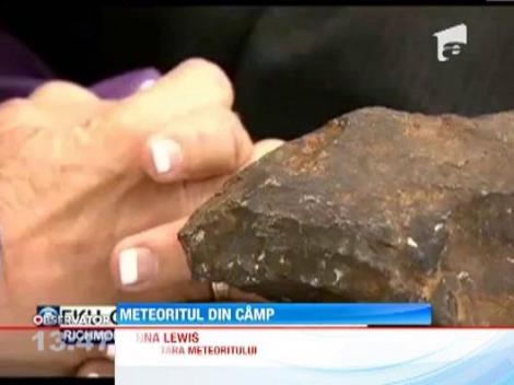 Statele Unite: O familie a "descoperit", in pragul usii, un meteorit vechi de 4 miliarde de ani!