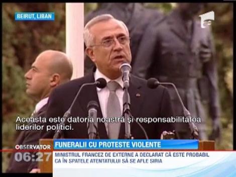 Proteste violente pe strazile din Beirut, dupa asasinarea generalului al-Hassan. Mii de oameni au cerut demisia Guvernului