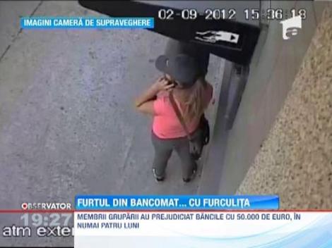 O banda de spargatorii a reusit sa scoata zeci de mii de euro din bancomate cu furculita!