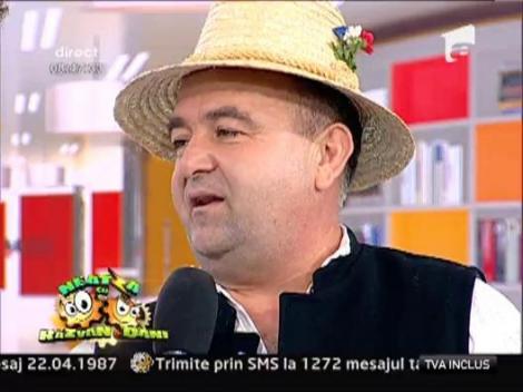 Cornel Borza, cu palinca la Neatza