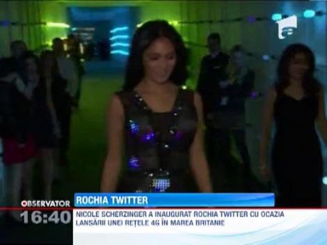 Nicole Scherzinger a purtat prima rochie Twitter
