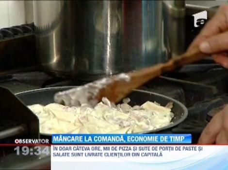 Tot mai multi romani prefera mancarea livrata la domiciliu