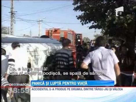 Accident cu 19 victime pe drumul dintre Targu-Jiu si Valcea