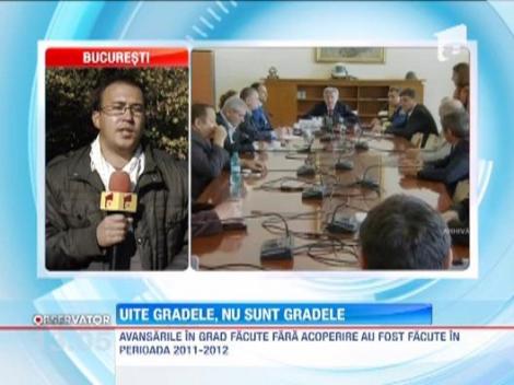 Peste 800 de oameni avansati de fostul ministru al apararii raman fara grade