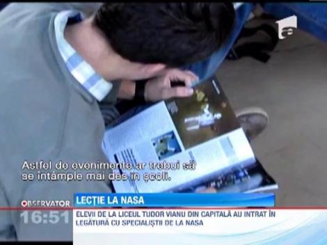 Elevii de la Liceul Tudor Vianu au luat lectii de fizica direct de la savantii de la NASA