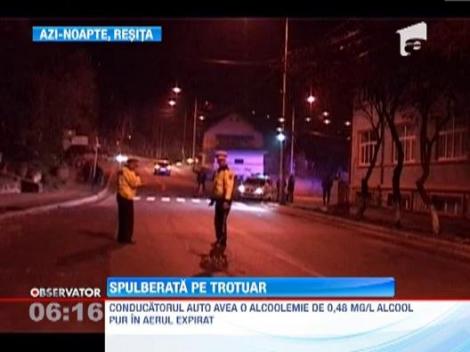 Spulberata pe trotuar de o masina condusa de un sofer beat