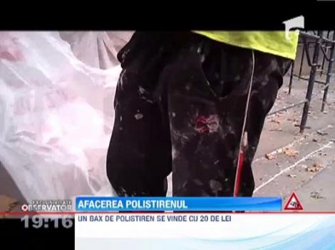 Doar in Romania! Muncitorii care lucreaza la reabilitarea blocurilor din Capitala fac comert cu materialele de constructii