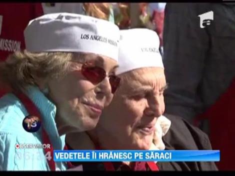 Kirk Douglas, Malin Akerman si Neil Patrick Harris le-au servit saracilor o cina bogata de Ziua Recunostintei