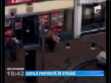 Marea Britanie: O femeie si-a legat fetita la intrarea intr-o casa de pariuri