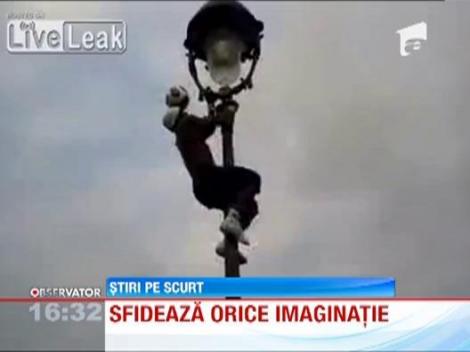 VIDEO! Un francez sfideaza gravitatia si face jonglerii cu mingea de fotbal