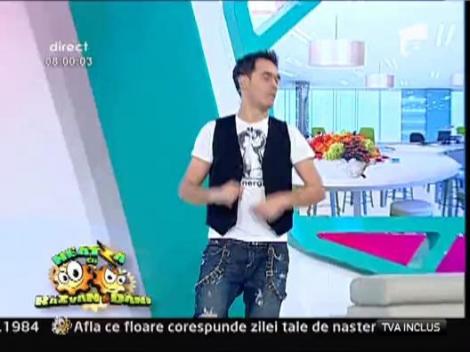 Razvan danseaza Gangnam Style