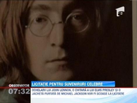 Ochelarii lui John Lennon si o jacheta a lui Michael Jackson au fost scoase la licitatie